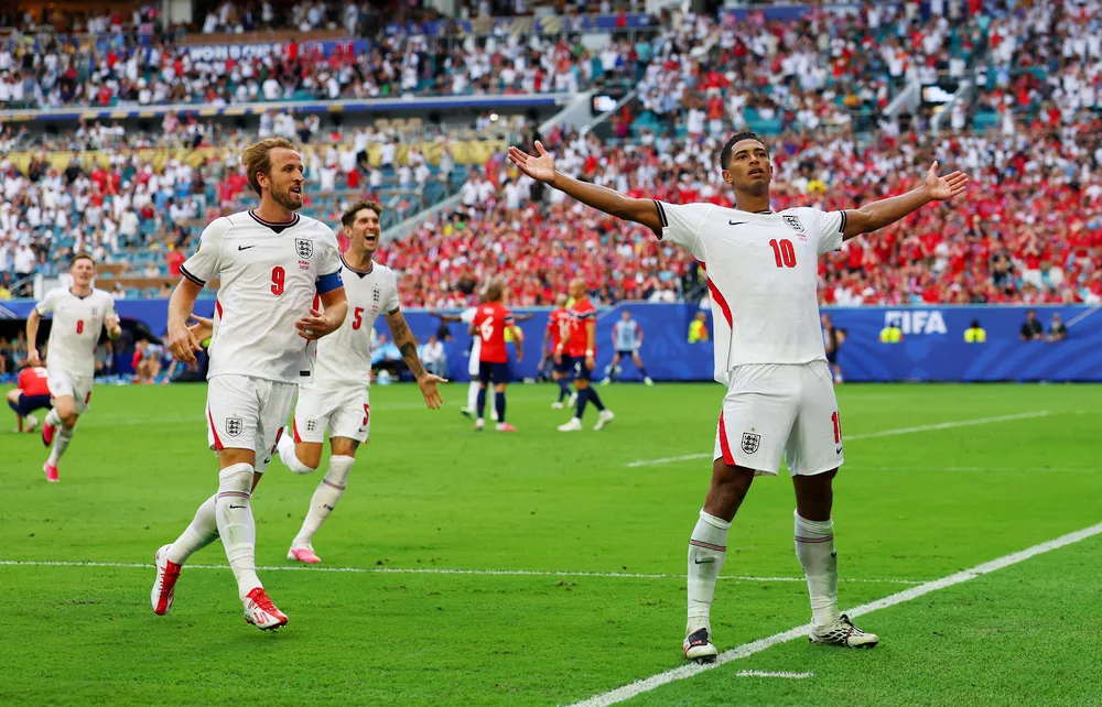 بلينجهام يحصد جائزة أفضل لاعب في منتخب إنجلترا للموسم الثاني تواليًا