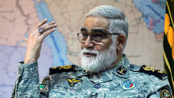 قائد عسكري إيراني: لو أراد الأمريكيون الدخول الى أرضنا فعليهم العبور من بحر من الدماء