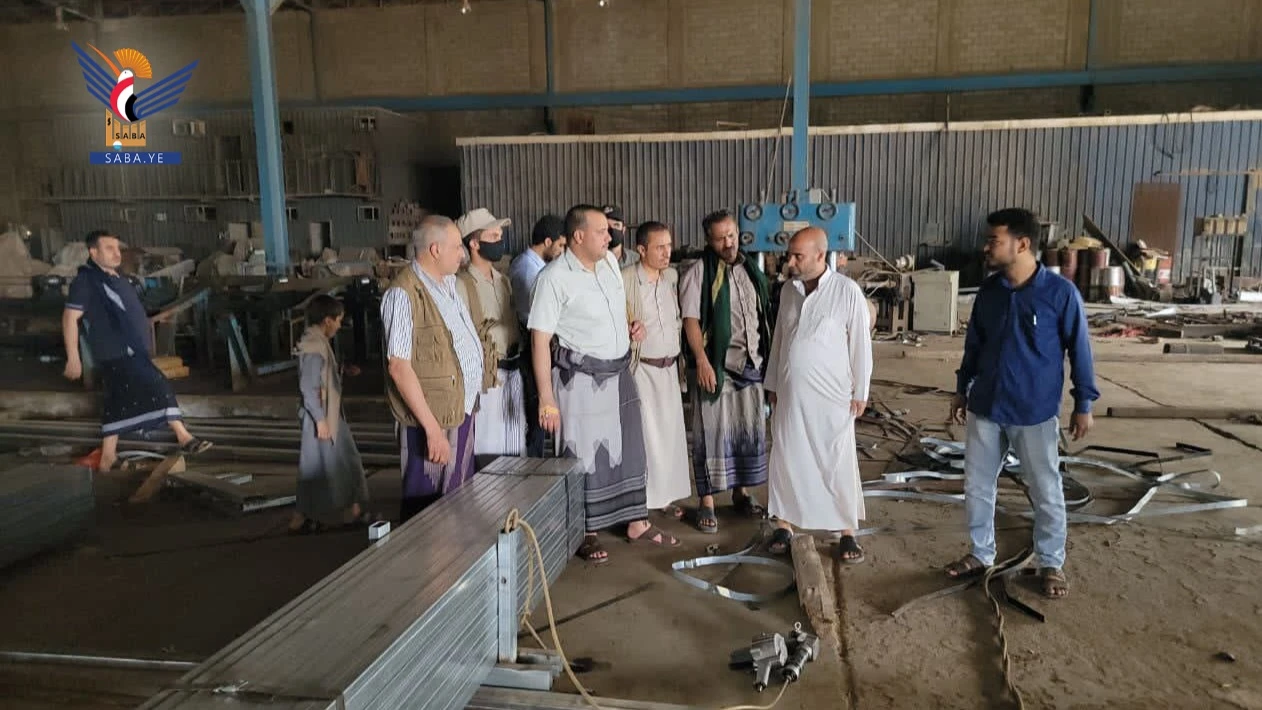 الحديدة.. القائم بأعمال وزير الاقتصاد يزور مصانع قيد الإنشاء وأخرى متعثرة