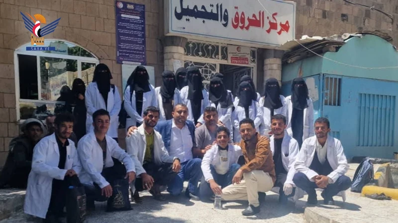 جامعة المحويت تنظم زيارة لعدد من طلابها لمركز الحروق في المستشفى الجمهوري بصنعاء