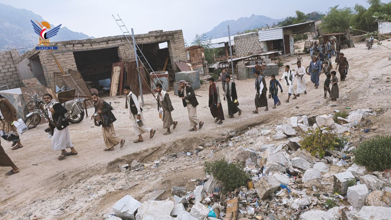 حجة .. مسير لخريجي دورات "طوفان الأقصى" من منتسبي الأمن في وشحة