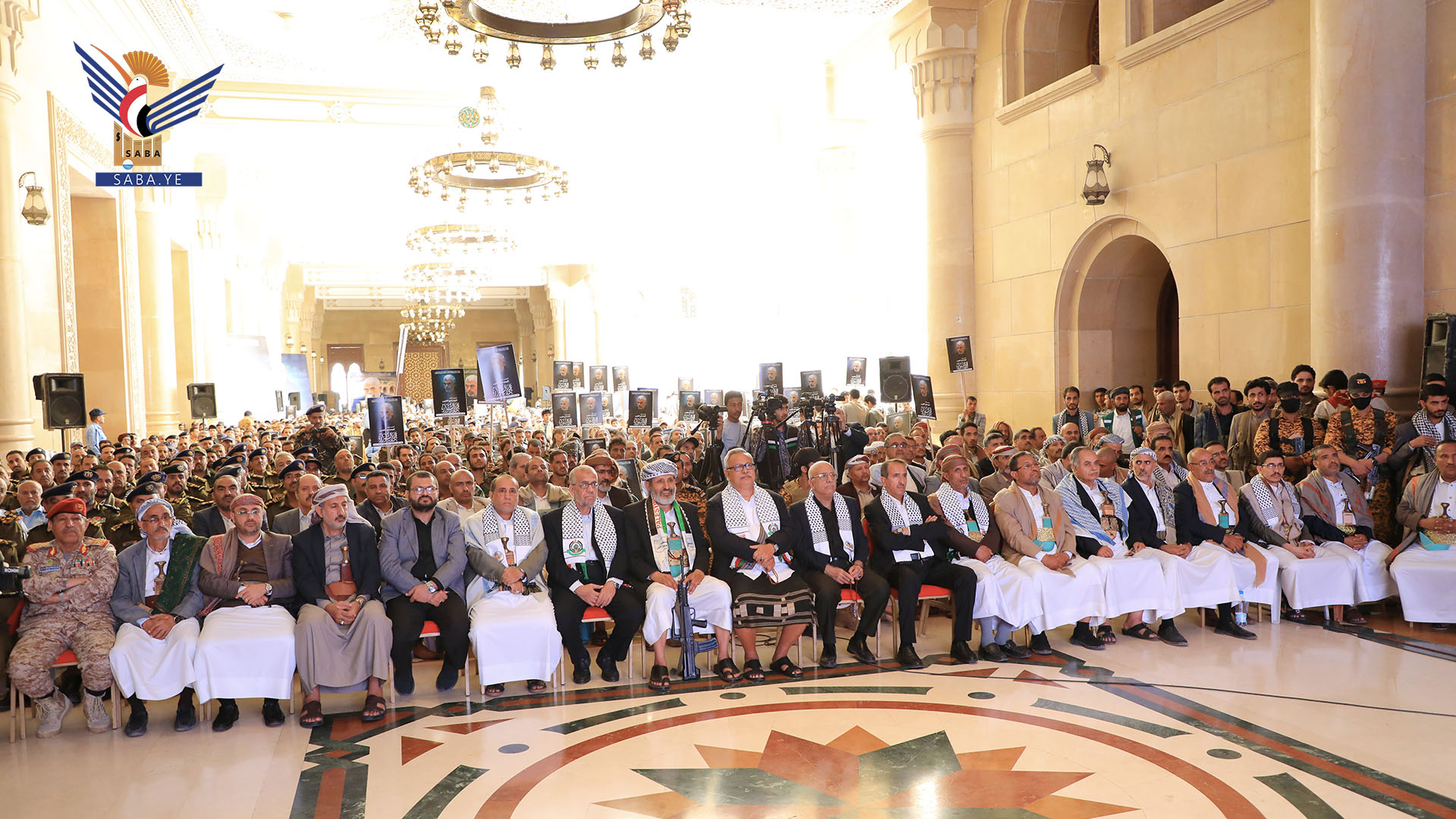 حضور رسمي وشعبي حاشد في تأبين فقيد الأمة الشهيد القائد الكبير يحيى السنوار