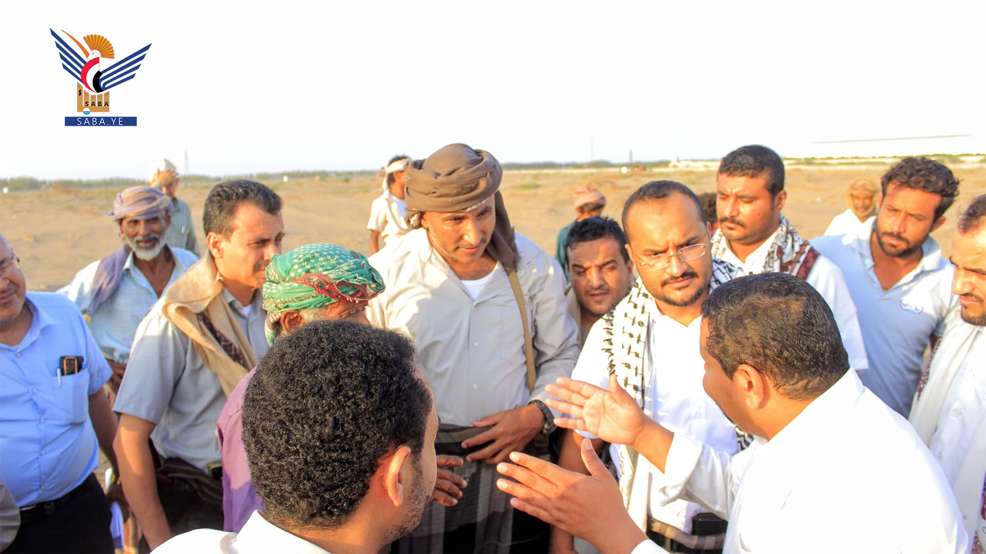 محافظ الحديدة يتفقد القرى السكنية بالمنطقة الصناعية تمهيدًا لتوطين العمالة وتأهيلها