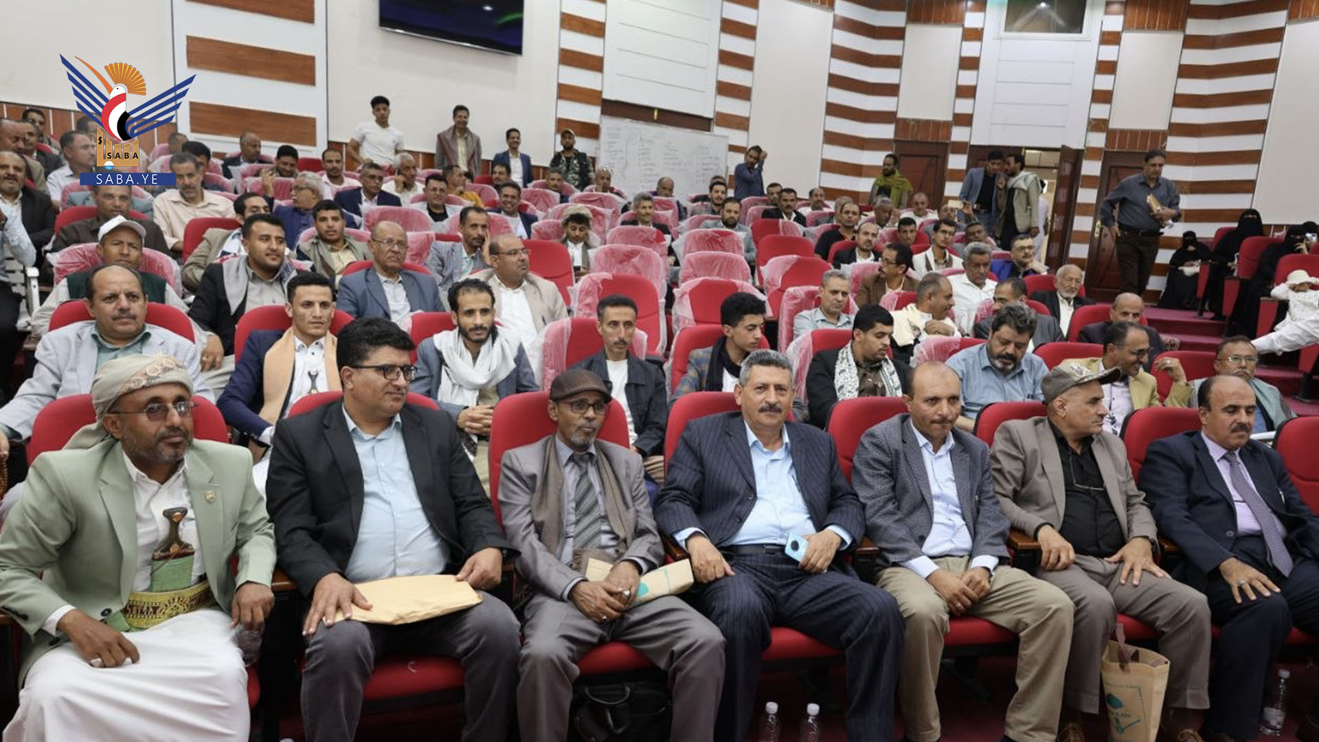 اختتام المركز الصيفي لأبناء منتسبي جامعة إب