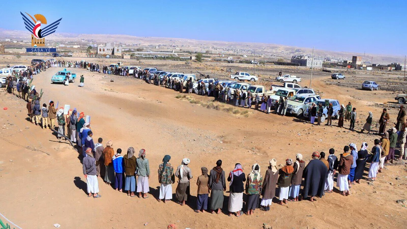 وقفة مسلحة في أرحب بمحافظة صنعاء إعلانًا للجهوزية وتنديدًا بالإساءة للقرآن الكريم