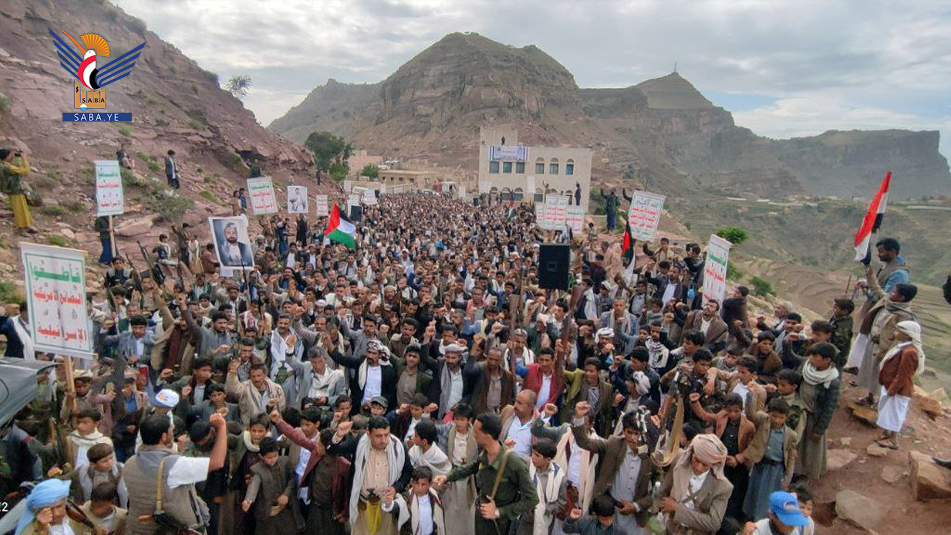  مسيرات حاشدة بحجة بعنوان "التصعيد بالتصعيد مع غزة حتى النصر"