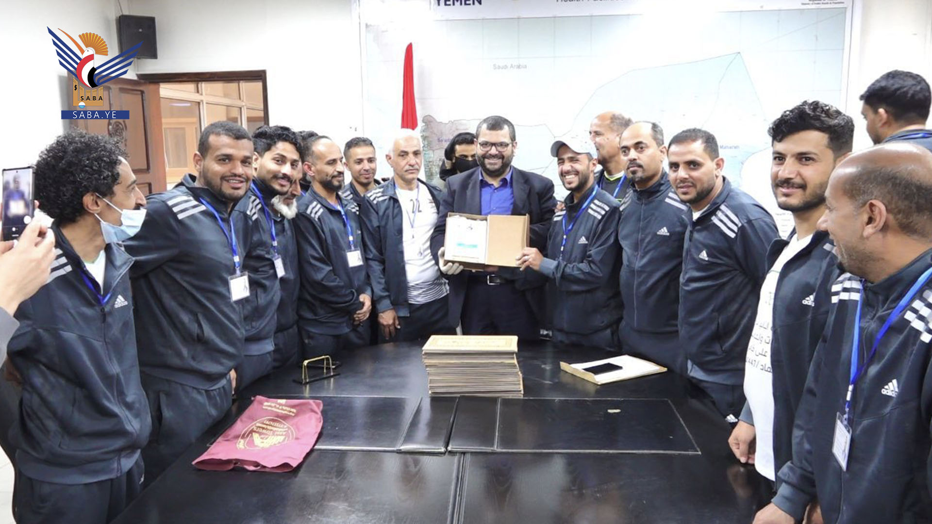 وزير الصحة يُكرّم فريق الوزارة الرياضي المشارك في بطولة الشهيد الصماد للقدم