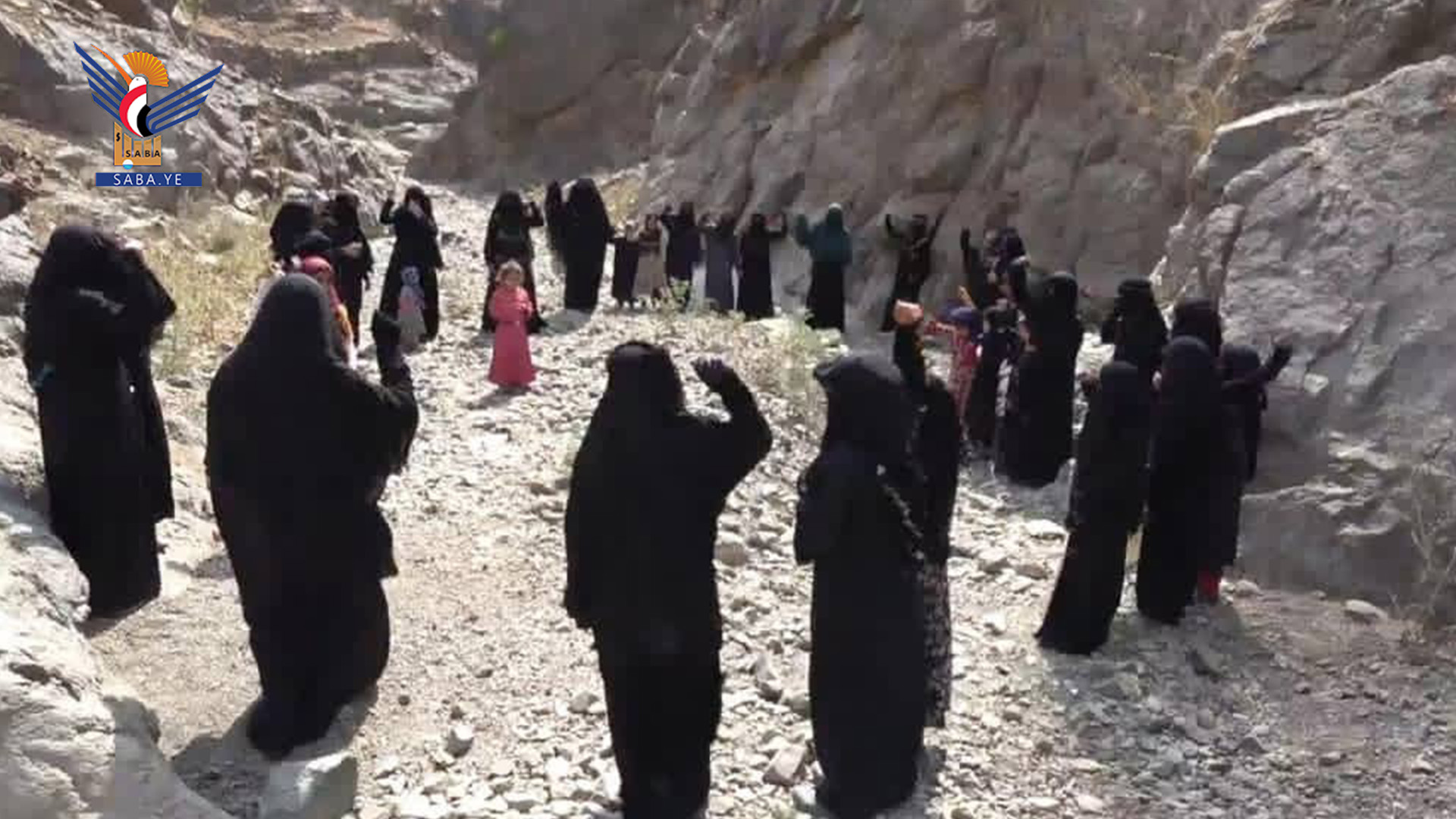 وقفة لإدارة تنمية المرأة بالحيمة الداخلية بيوم القدس العالمي