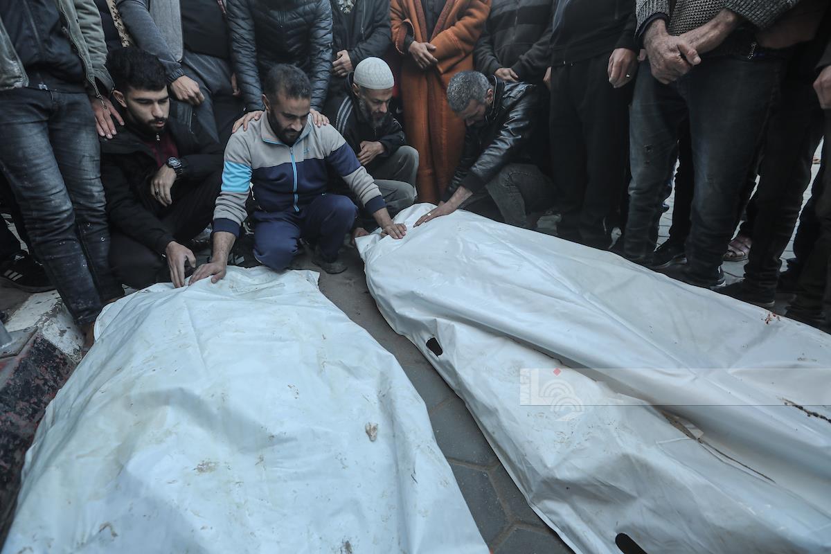 استشهاد ثلاثة فلسطينيين بينهم طفلان جراء استهداف إسرائيلي جنوبي غزة