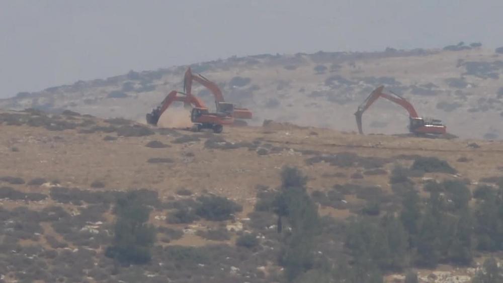 مستوطنون يجرفون أراضي رابا بجنين تمهيدًا للتوسع الاستيطاني