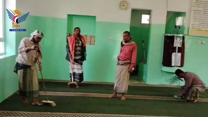 لحج.. اجتماع في القبيطة يناقش الجوانب المتصلة بتدشين حملة "أن طهرا بيتي"