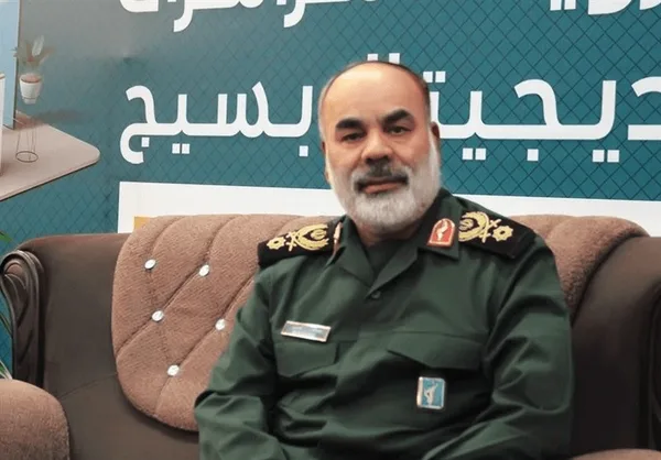 قائد برية الحرس الثوري الإيراني: سنرد بقوة على أي خطأ في حسابات العدو
