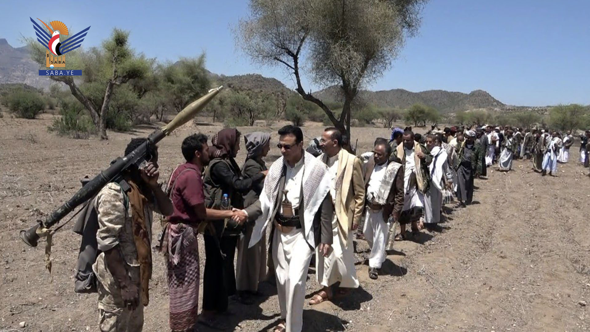 ​وزير المياه وقيادات من محافظة إب تزور المرابطين في جبهة الفاخر بالضالع