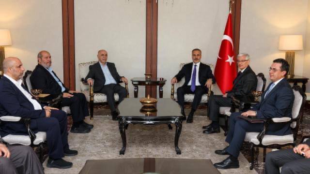 قيادة "حماس" تُجري لقاءات مع مسؤولين في تركيا بشأن وقف العدوان الصهيوني