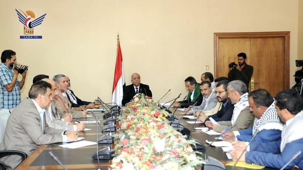 اللجنة التحضيرية للاحتفاء بذكرى المولد النبوي برئاسة الرهوي تناقش جوانب الإعداد والتحضير للمناسبة