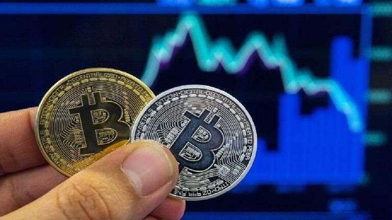 العملة المشفرة “بتكوين” تتجاوز مستوى 17 ألف دولار