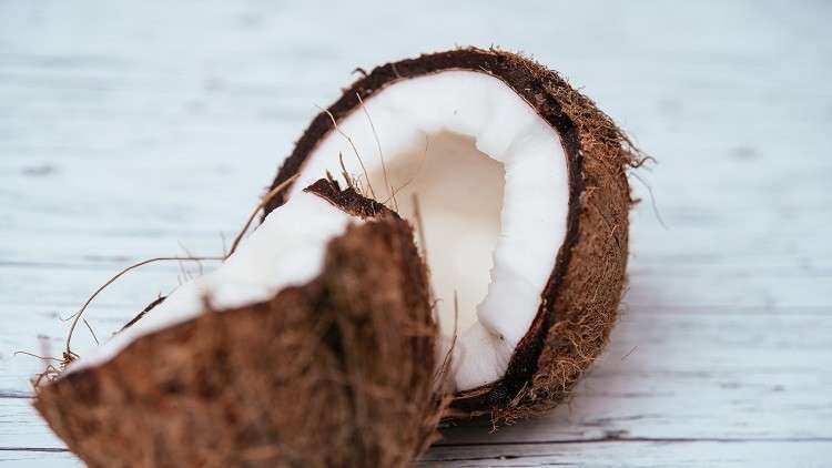 زيت جوز الهند “سم زعاف”! زيت جوز الهند “سم زعاف”!