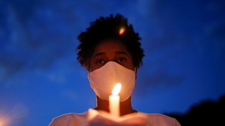 وفيات كورونا في العالم تتجاوز 1.7 مليون حالة والولايات المتحدة على رأس القائمة