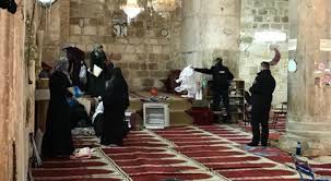 الاحتلال الإسرائيلي يقتحم مصلى باب الرحمة بالمسجد الأقصى المبارك