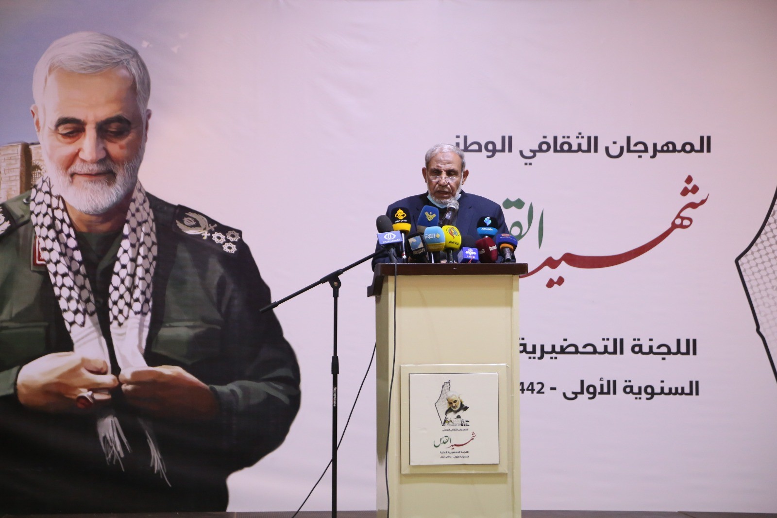 الزهار: سليماني كان أول داعم لحكومة المقاومة عام 2006 لدفع الرواتب الزهار: سليماني كان أول داعم لحكومة المقاومة عام 2006 لدفع الرواتب