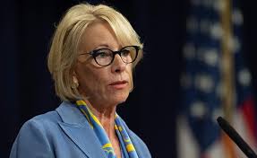 استقالة وزيرة ثانية في إدارة ترامب احتجاجاً على اقتحام الكابيتول