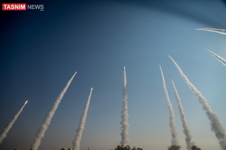 بدء المرحلة الأولى من مناورات (الرسول الأعظم) في إيران