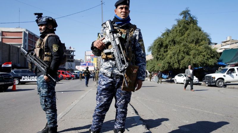 قتلى وجرحى بتفجيرين انتحاريين وسط بغداد