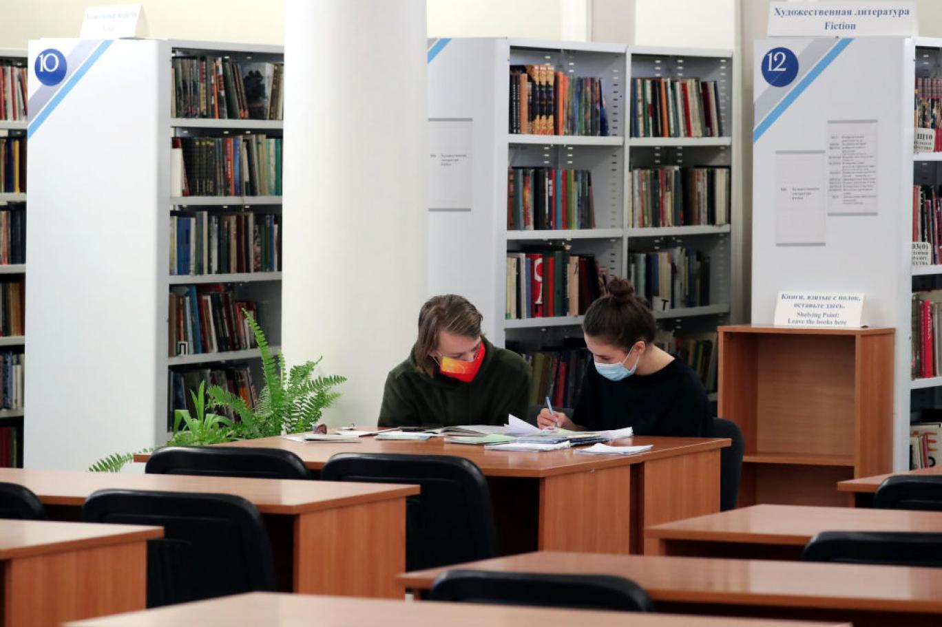 كيف نستخدم المصادر في البحث العلمي؟