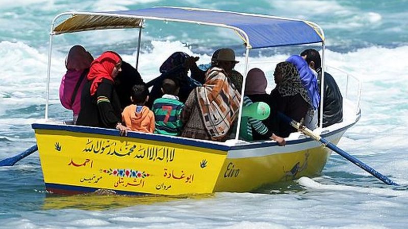 بحيرة مريوط: غرقى ومفقودون إثر انقلاب قارب في الإسكندرية شمالي مصر