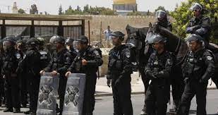 حملة اعتقالات تطال 21 فلسطينيا في الضفة