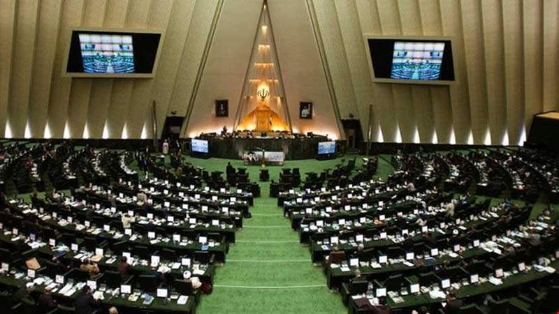 إيران ترفض مقترح أوروبي بالتخلي عن فائض اليورانيوم وأجهزة الطرد