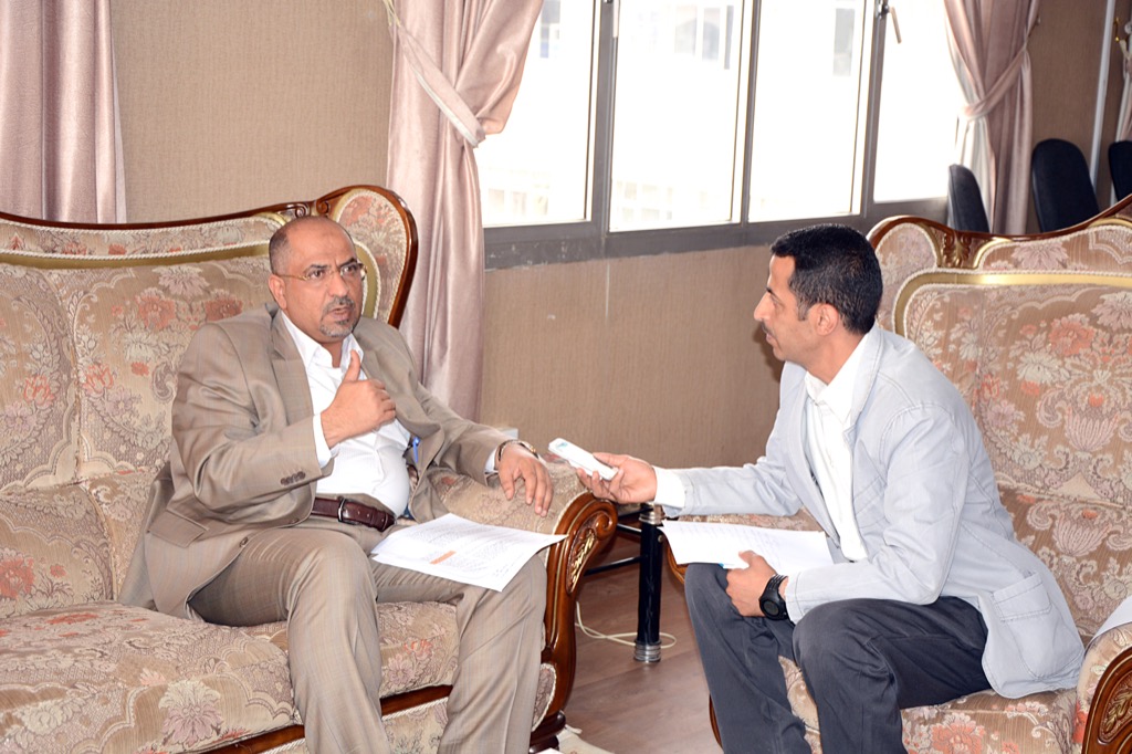 نائب وزير الاتصالات : نسعى لمواكبة التطورات واستبدال الشبكة النحاسية بتقنيات لاسلكية نائب وزير الاتصالات : نسعى لمواكبة التطورات واستبدال الشبكة النحاسية بتقنيات لاسلكية