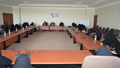 وزير الإعلام يؤكد أهمية دور المرأة في مواجهة العدوان