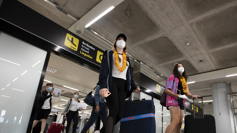 إسبانيا تفرض قيودا على القادمين إليها من بريطانيا