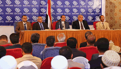 مدير مكتب الرئاسة يؤكد أن الأمن الغذائي جزء من المعركة التي يخوضها الشعب اليمني مدير مكتب الرئاسة يؤكد أن الأمن الغذائي جزء من المعركة التي يخوضها الشعب اليمني