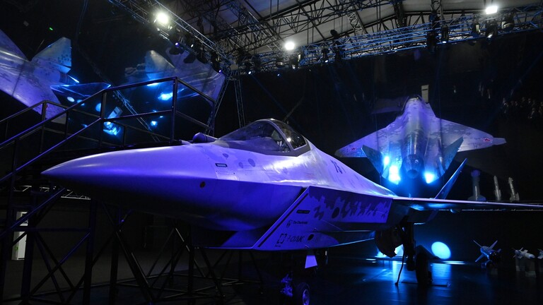 روسيا تزيح الستار عن مقاتلتها الجديدة “كش ملك”