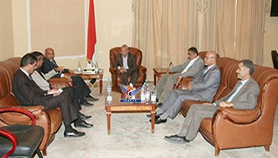 نائب رئيس الوزراء يناقش متطلبات تشغيل محطات الكهرباء
