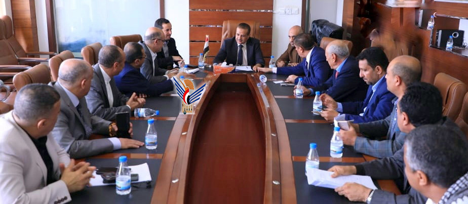 مناقشة آليات تسهيل إجراءات تسجيل العلامات التجارية بوزارة الصناعة