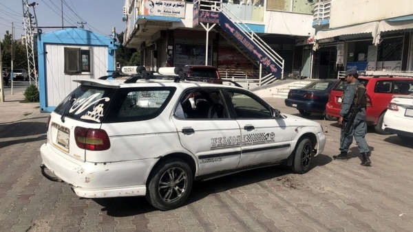 أمريكا وبريطانيا تطلبان من مواطنيهما مغادرة أفغانستان بشكل فوري