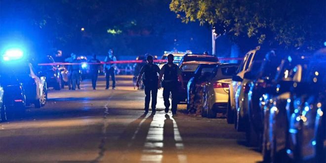 مصرع ضابط شرطة أمريكي وإصابة آخر في إطلاق نار بمدينة شيكاغو