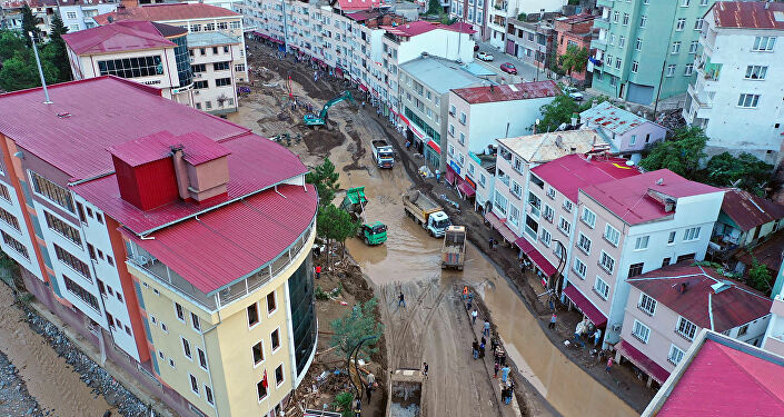 77 قتيلاً و47 في عداد المفقودين جراء السيول بتركيا
