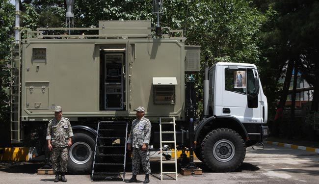 إيران تزيح الستار عن منظومتين جديدتين في مجال الدفاع الجوي