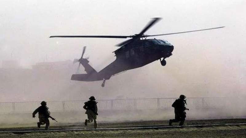 الاحتلال الأمريكي ينفذ إنزالاً جوياً ويختطف عدداً من المدنيين في سوريا