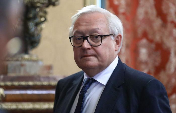 ريابكوف: الولايات المتحدة تبنّت سيناريو لتقسيم سوريا وروسيا تعارضه