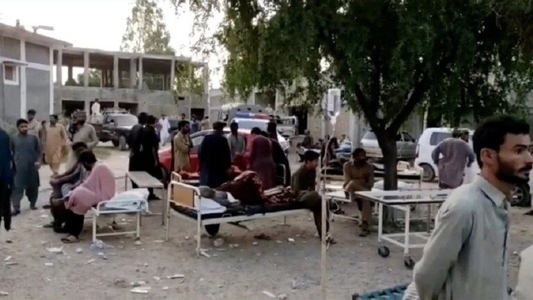 20 قتيلاً وأكثر من 200 مصاب جراء هزة أرضية جنوب باكستان
