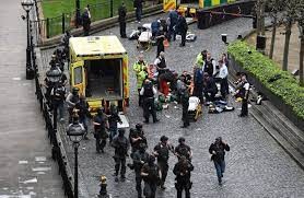 عرض عضو في البرلمان البريطاني لعملية طعن