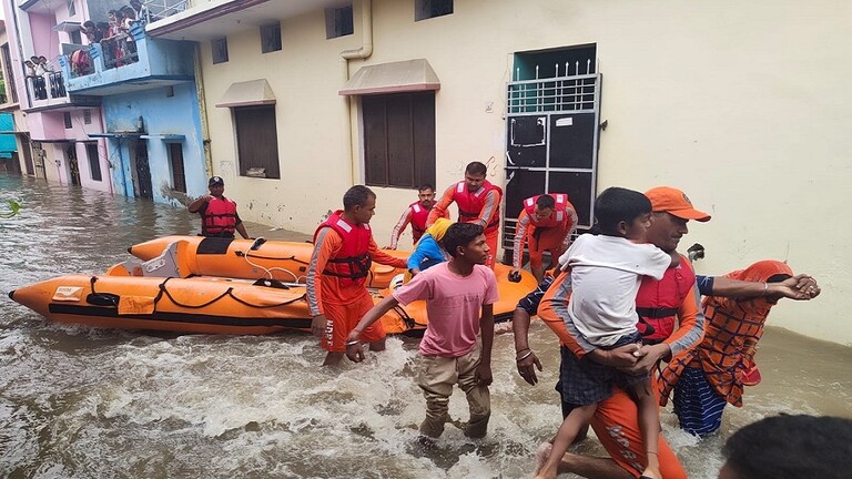 54 قتيلا في شمال الهند و77 في نيبال جراء فيضانات عارمة