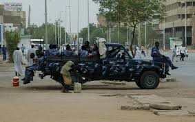 أنباء عن إعتقال رئيس وزراء السودان ووزراء آخرين وإضطرابات في المدن