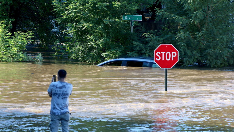 عاصفة تغرق شمال شرق الولايات المتحدة