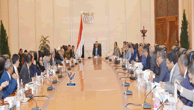 مجلس الوزراء يناقش الأوضاع في الجبهات وتصعيد العدوان في الحديدة